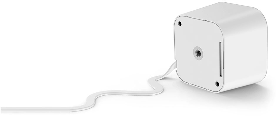 aeotec-Mutlisensor-6-recessor-behind